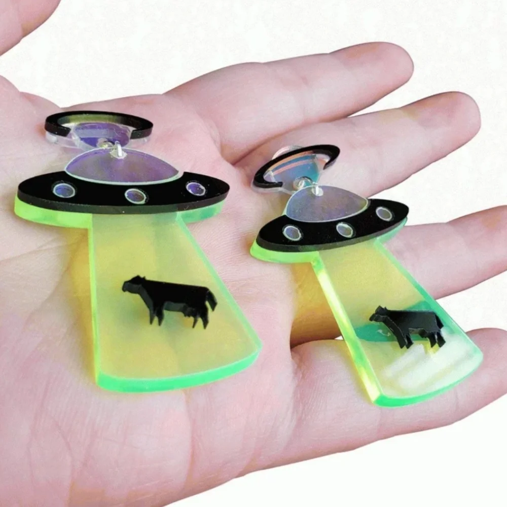 Beam Me Up Scottie UFO Earrings - Picture 2 of 8